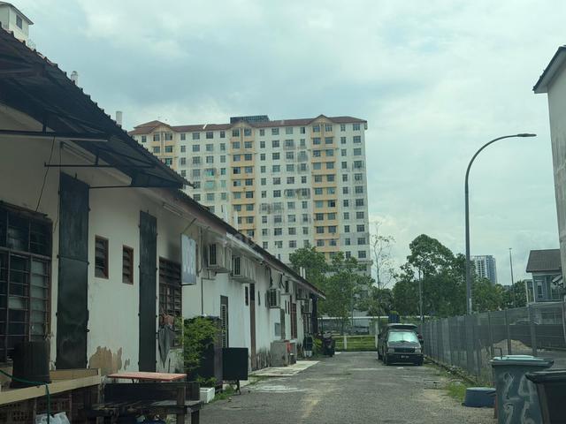 Bukit indah endlot for sale single storey shoplot 1