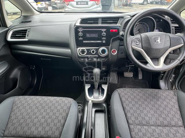 2016 Honda JAZZ 1.5 E (A) KEYLESS FULL LOAN - 4