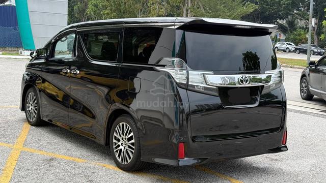 Toyota VELLFIRE 2.5 ZG (A) IPAD ANDROID MOONROOF - 2