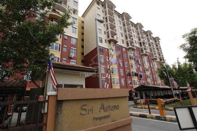 Sri Astana 1