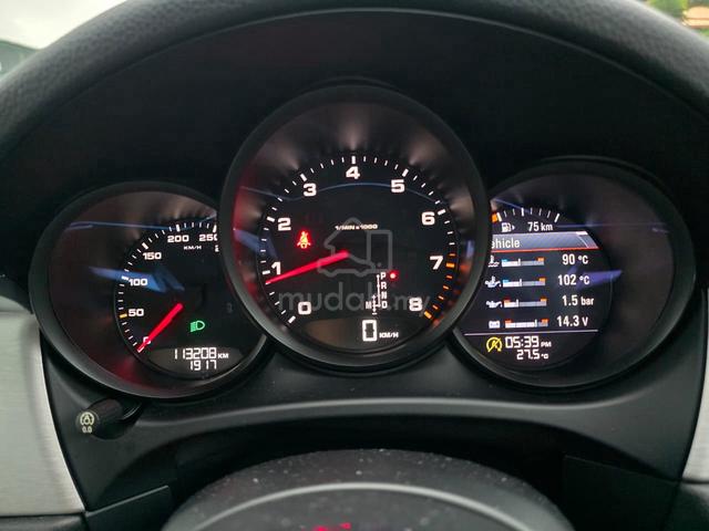 2015 Porsche MACAN 2.0 (A) - 4