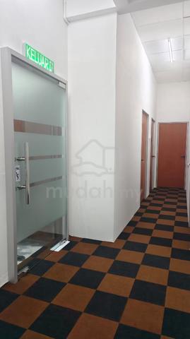 1st Floor Office Space For Rent in Dengkil 1