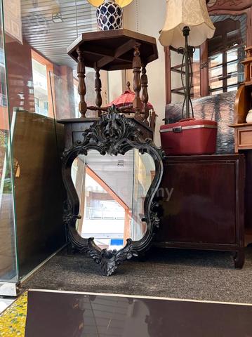 Carousel Image