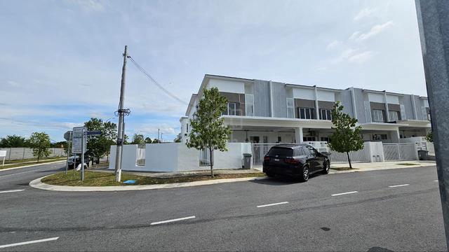 Corner Lot & Facing open 2 Storey House @ Bayu Sutera Bdr Sri Sendayan 1
