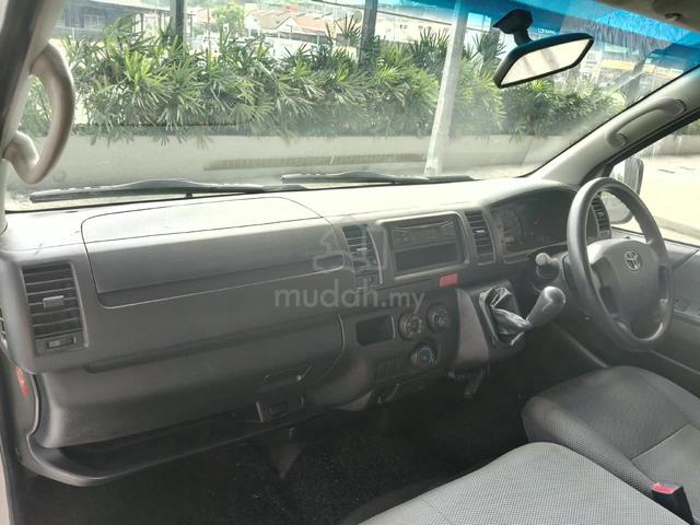 2014 Toyota Hiace 2.5 (M) Panel Van - 5