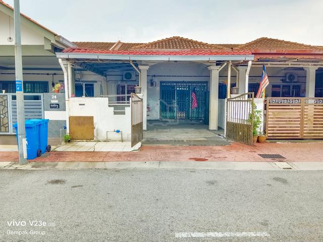 Teres 1 Tingkat Renovated Extended Jalan Tanjung Agas Seksyen 30 1