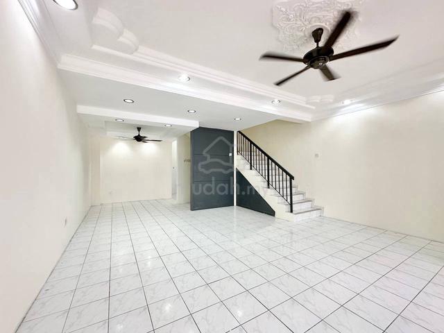 Freehold 2 storey Kemuning Greenhills for sale 2
