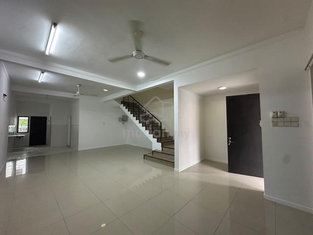 Bukit raja house for rent 1