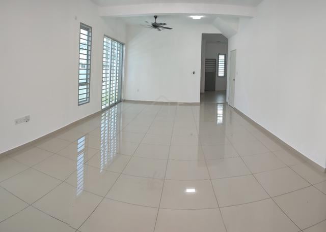 Exclusive End Lot with Additional Side Space @ Sendayan 1