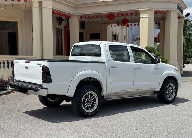 2012 Toyota HILUX 2.5 G VNT FACELIFT (A) - 4