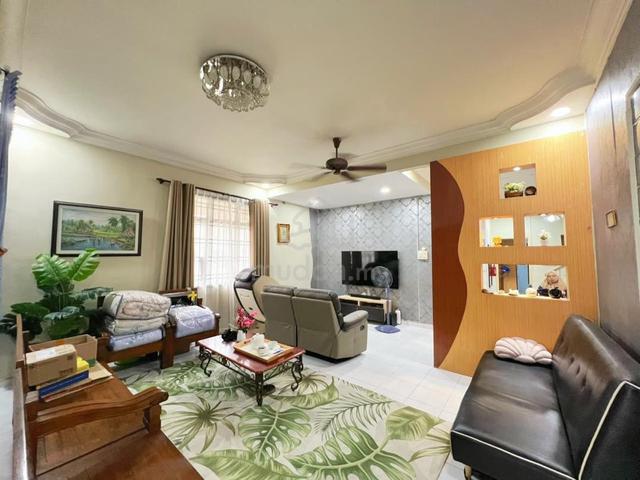 Bukit Indah 17 Double Storey Terrace Endlot Full Renovated Good Condi 1