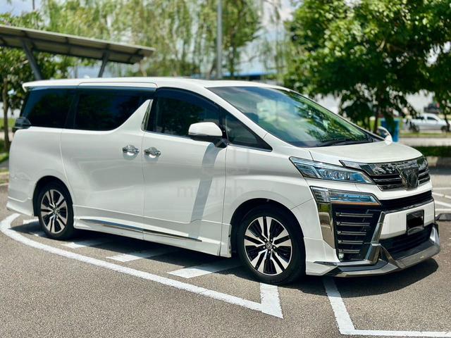Toyota VELLFIRE 2.5 ZG (ORIGINAL CONDITION, PAINT) - 1