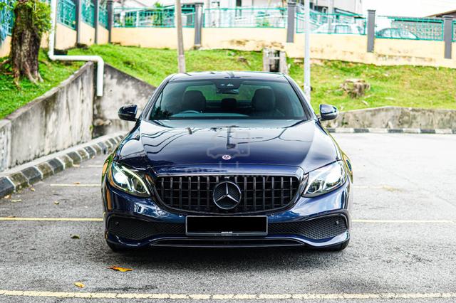 Mercedes Benz E200 Facelift Ambient Light LowMile - 3