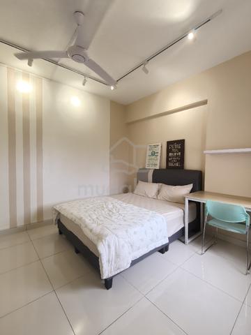 Cosy, Spacious and Quiet Room with Seaview in Melaka Raya 1