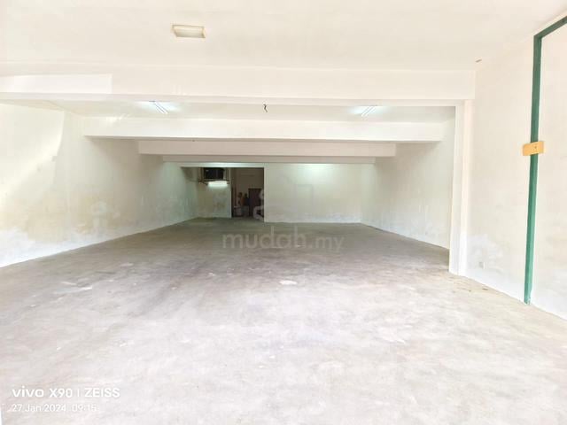 Facing Open 2 Storey Shop Office Lestari Perdana Equine Seri Kembangan 1