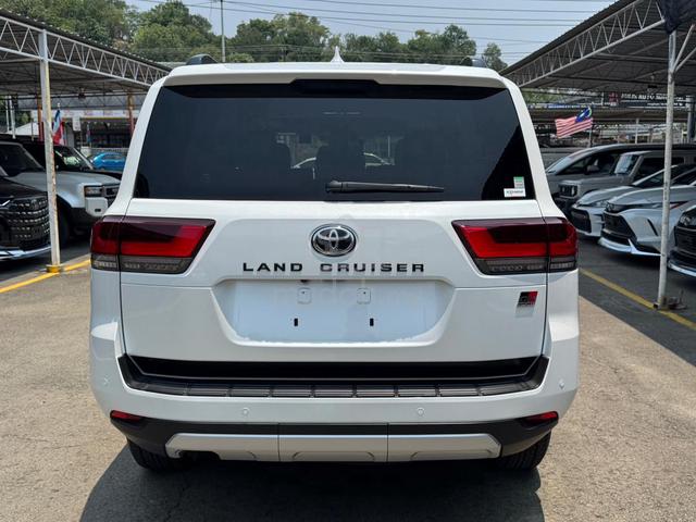 2024 Toyota LANDCRUISER 3.4 300 GR SPORT (A) UNREG - 5