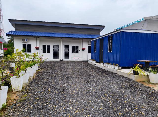 Semi-detached house nearby Puncak Alam 1