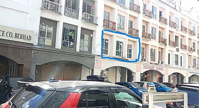 PLAZA MAHKOTA 1st floor Office in MELAKA for HOT SALE!!! 1