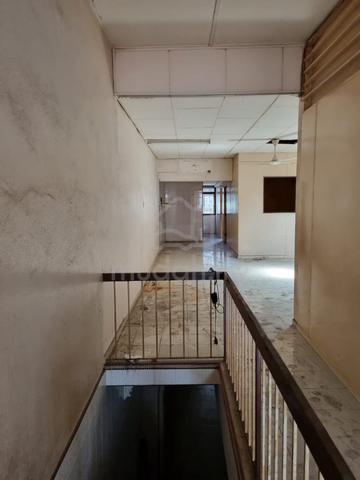 Jelutong Slk Slim 2-Storey Terrace LA-1600+SF BU-3300sf 4-Rooms 2-bath 1