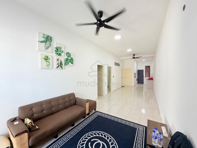 PARTIALLY FURNISHED GUARDED Teres 1 Tingkat Tiara Sendayan 1