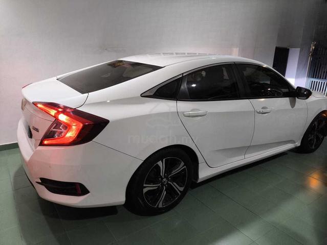 2017 Honda CIVIC 1.5 TC (A) - 2
