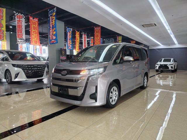 2023 Recon TOYOTA Noah X Spec 7 Seaters - 3
