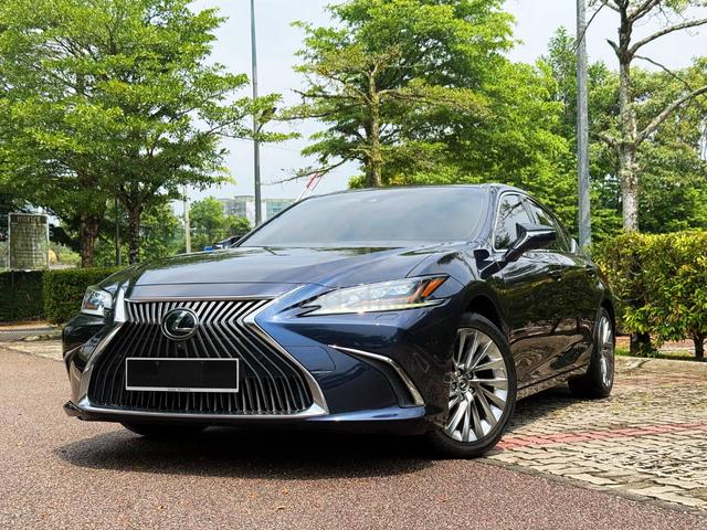 2019 Lexus ES250 LUXURY 2.5L (A) - 1