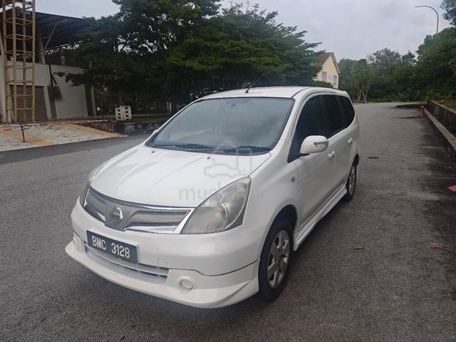 2013 Nissan GRAND LIVINA 1.6 IMPUL MC FACELIFT (A) - 1