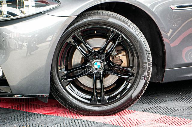 BMW 520i 2.0 M-Sport Facelift Ori Low 79k++KM FSR - 3
