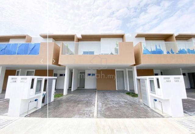 Casa Bluebell CyberSouth Townhouse up unit 1