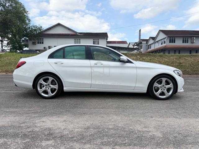 2016 Mercedes Benz C200 AVANTGARDE (CKD) 2.0 (A) - 4