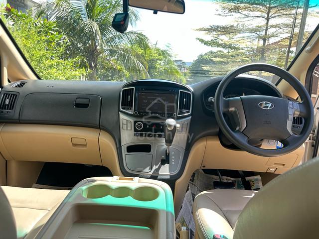2018 Hyundai GRAND STAREX 2.5 ROYALE /FULL SERVICE - 5