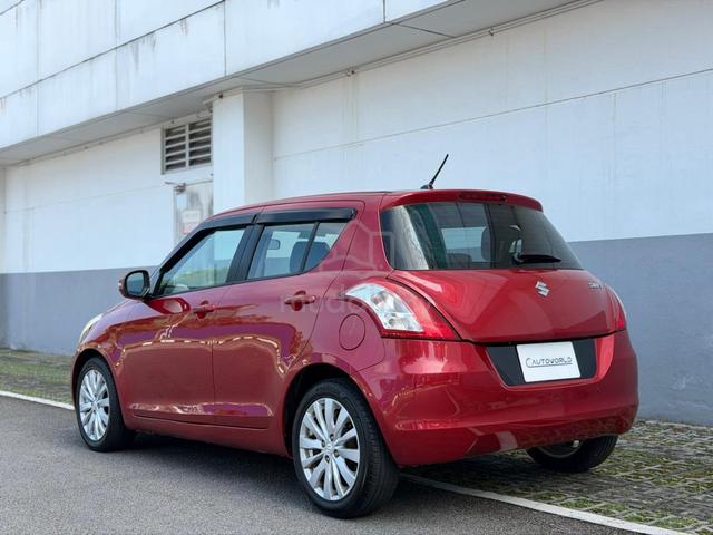 2015 Suzuki SWIFT 1.4 GLX FACELIFT KEYLESS P/START - 4