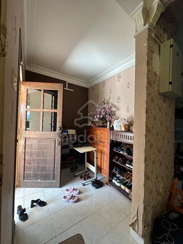 HOT ‼️BELOW MARKET VALUE‼️2 Storey Bungalow - Seksyen 8 - Shah Alam 5