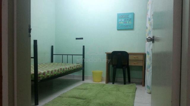 Room in cyberjaya near hospital, tamarind square 1