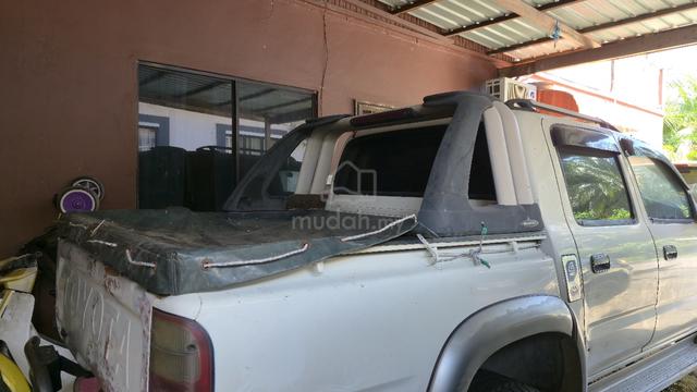 2001 Toyota HILUX 2.8 DUAL CAB (M) - 5