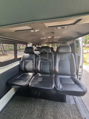 2023 Toyota Hiace 2.5 Turbo Diesel Manual 9 Seater - 4