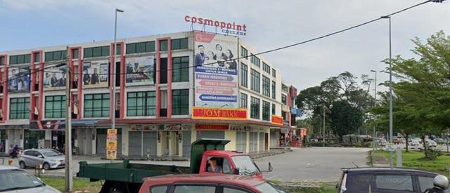 Main Road Facing FREEHOLD Corner Lot Silibin Ipoh Town Buntong 1