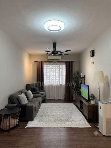 De Bayu Apartment 1