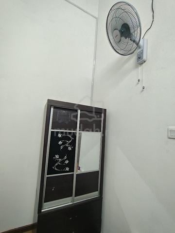 Bilik sewa 1