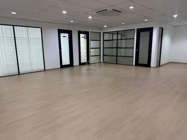 2nd Floor Shop Office(with Lift) In Bandar Puteri Puchong for rent 1