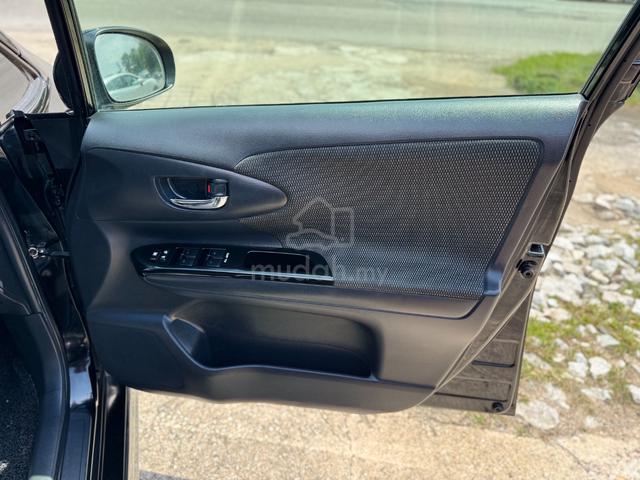2013 Toyota WISH 1.8 S FACELIFT (A) - 2