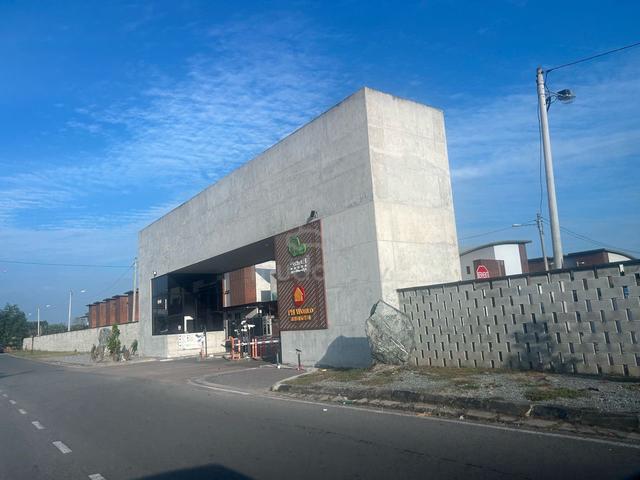 Taman Tropika_ 2 Storey Cluster_ Intermediate Lot_ Brand New Unit 1