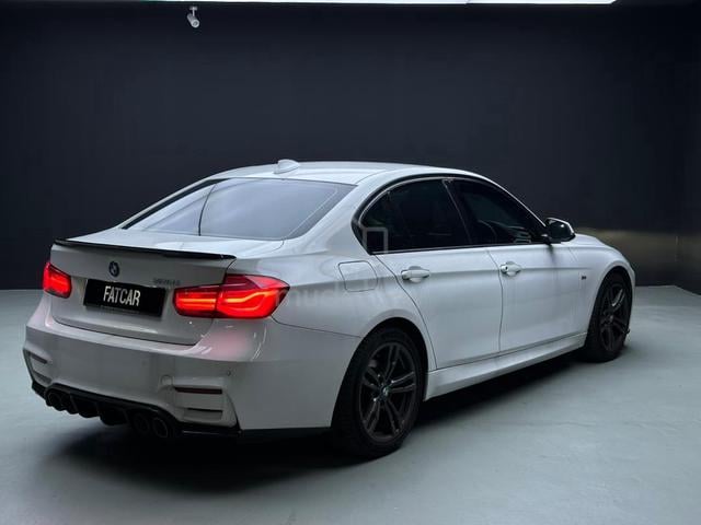 Bmw 320i SPORT LINE FL B48 M SPORT STEERING F/KIT - 4