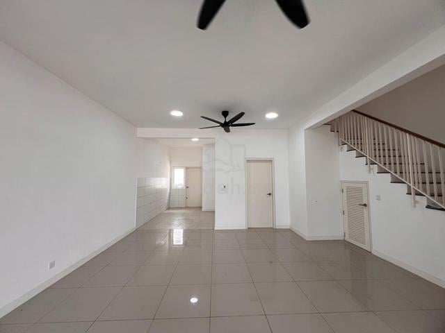 2 aircond Garland 2 Kota Emerald Rawang Near Aeon Anggun 1