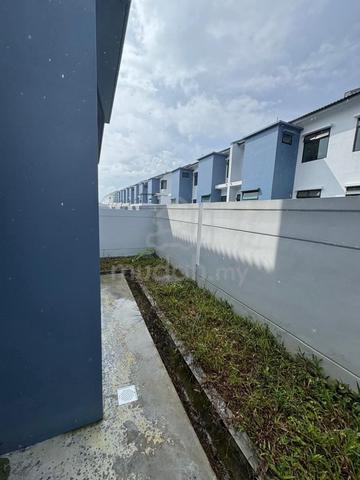 Austin Duta Double Storey Terrace House 4 Bed 3 Bath Freehold Unit 1