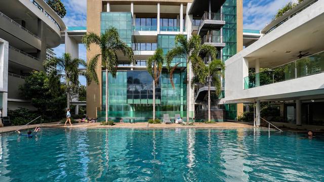 Lake Point Residence 1