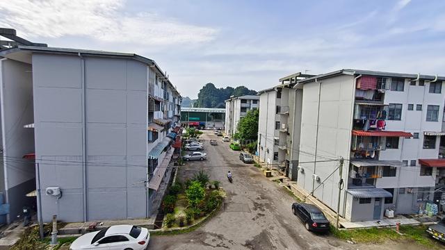 Rumah Pangsa Bercham 1