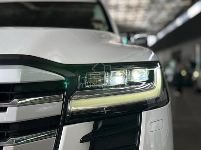 2022 Toyota Land Cruiser 3.5L (T) - 4