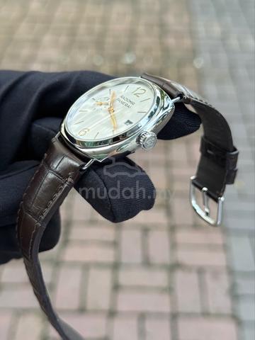Carousel Image